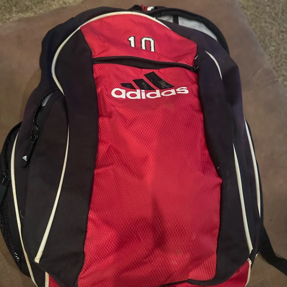 Vintage Adidas Load Spring Soccer/ Football /basketball Backpack. Red and black - Picture 7 of 8
